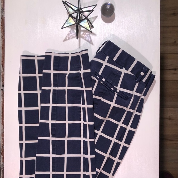 Gap slim/cropped capris - Picture 4 of 9